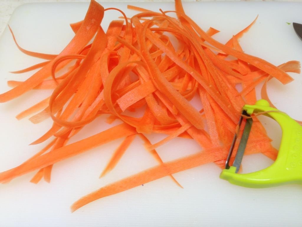 Куриный суп с грибами в азиатском стиле