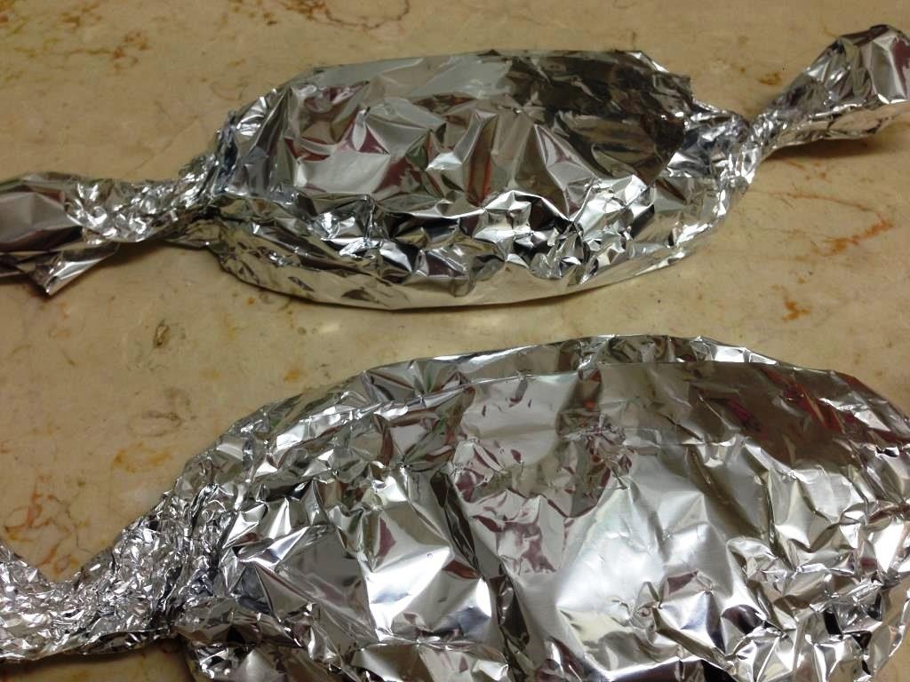 Запеченная куриная печень с колбасой