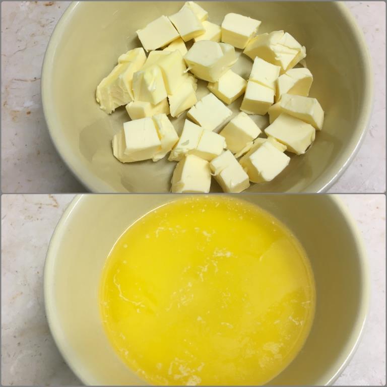 Закусочный кекс с колбасками и оливками