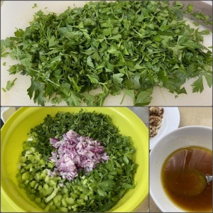 Салат с зеленью, клюквой и орехами