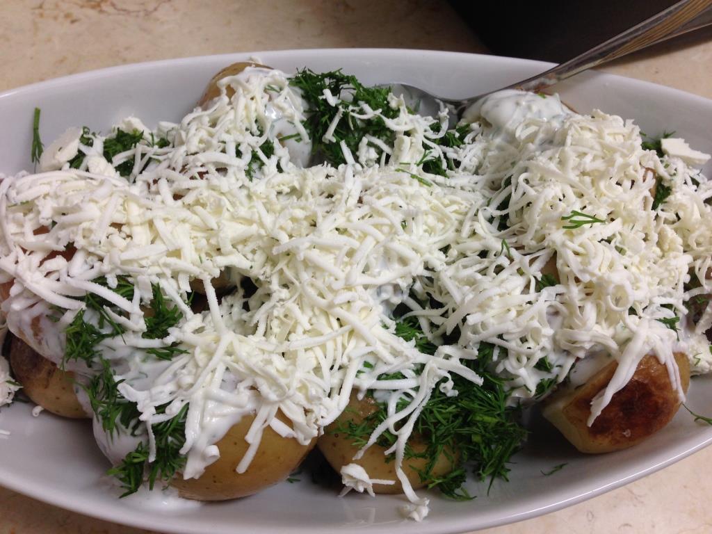 Картофель с йогуртовой заправкой