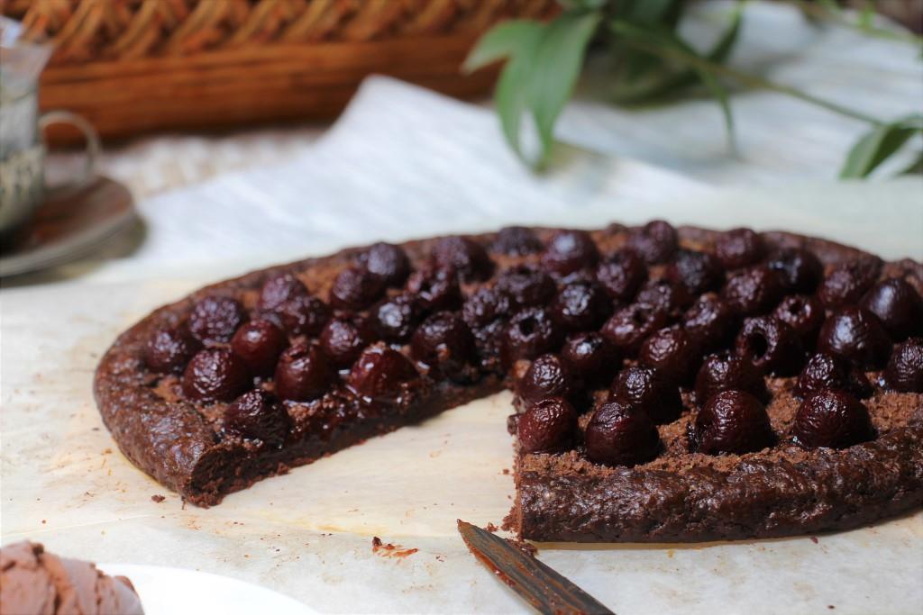 Шоколадная галета с вишнями