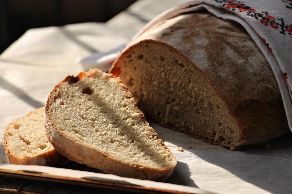 Простой хлеб из спельты родом из Швеции