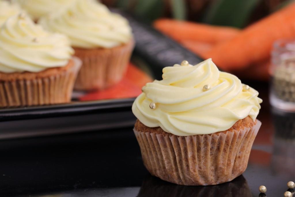 Морковные капкейки со сливочным кремом