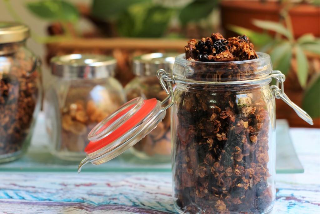 Финиковая гранола с миндалем