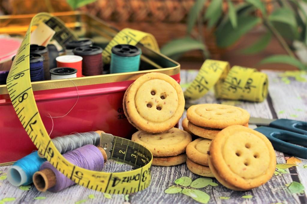 Ореховое печенье “Пуговицы” с нутеллой