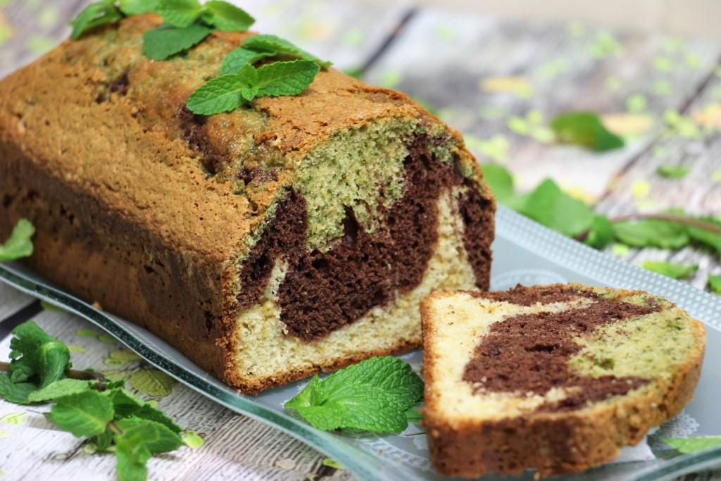 Трехцветный мятно-шоколадный кекс