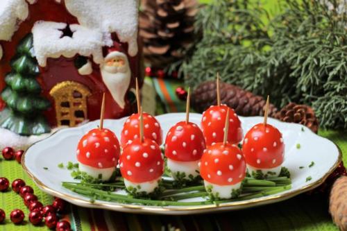 Закуска "Мухоморы"