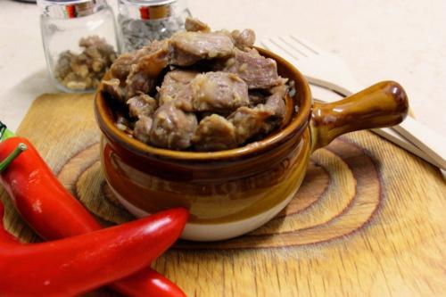 Тушеные куриные желудки (пупки)