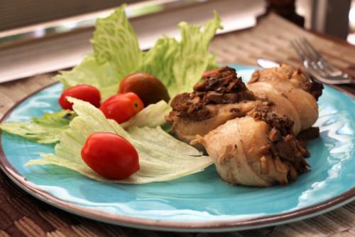 Куриные ножки, фаршированные грибами