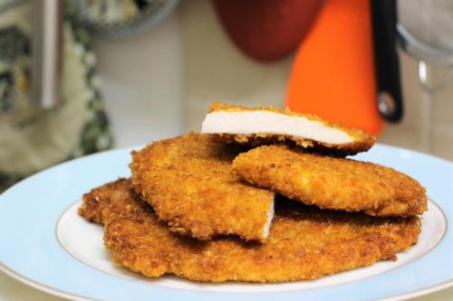 Куриные шницели в хрустящей панировке