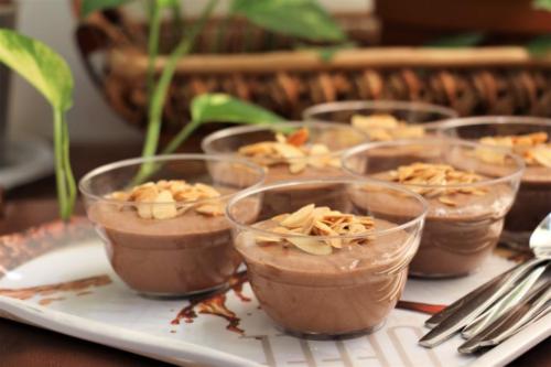 Творожно-банановый десерт с шоколадом