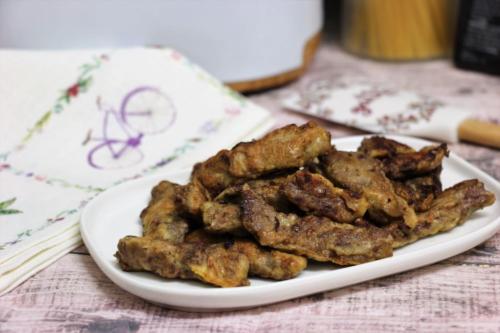 Говяжья печень, жаренная в яйце