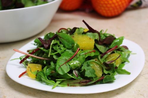 Зеленый салат с апельсином