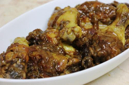 Курица с финиками