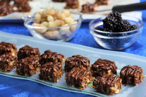 Полезные конфеты из фиников, орехов и сухофруктов