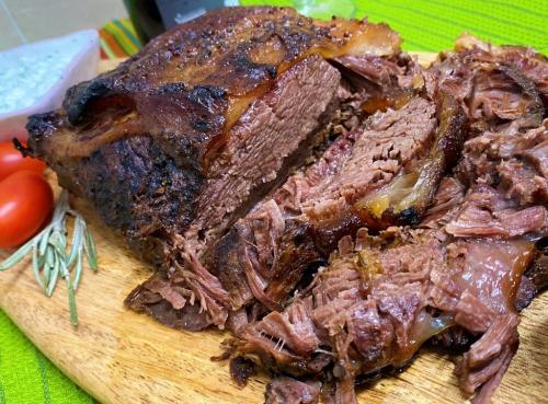 Говядина, запеченная в духовке с медом и горчицей