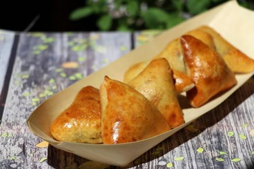 Пирожки с заатаром и мангольдом