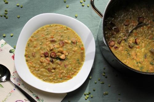 Гороховый суп с копченым мясом