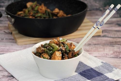 Лосось с грибами и стручковой фасолью