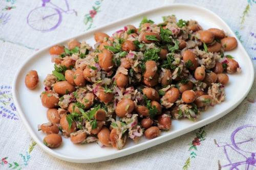 Салат из тунца с фасолью