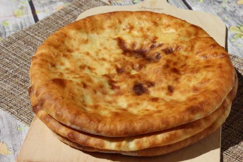 Осетинские пироги с картофелем и сыром